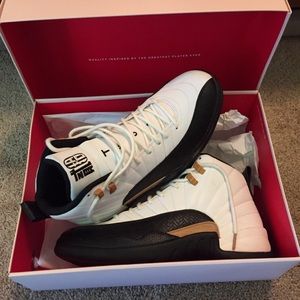 (JORDAN) CHINESE NEW YEARS RETRO 12s